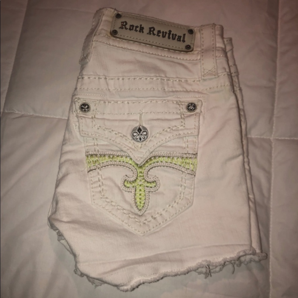 Rock Revival White Women's Embroidered Pocket Shorts with Lime Accent